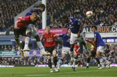 曼联后卫阿莫林赛季末展望：助力曼联重建与未来展望